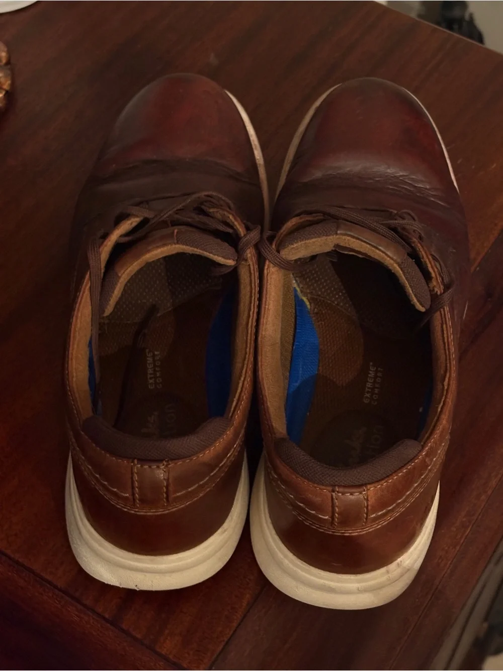 Clarks Men's Brown Leather Lace-Up Oxfords with White Sole 9.5         0025